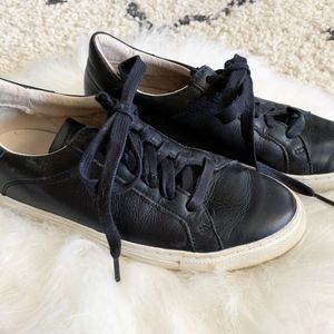 LAST CHANCE! Sketchers leather tennis shoes! SOFT!